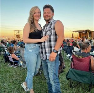 Meet your Posher, Dakota